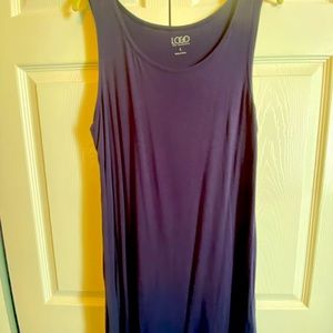 Beautiful flowy ploy/span purple tank/tunic. Later or wear alone.